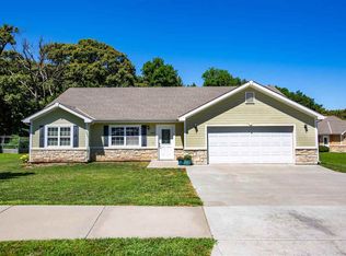 1000 Highland Ridge Dr, Manhattan, KS 66503