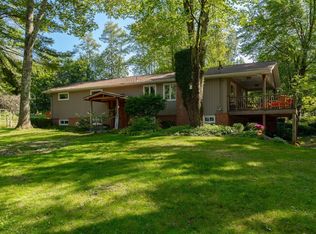 3 Elm St, Red Hook, NY 12571