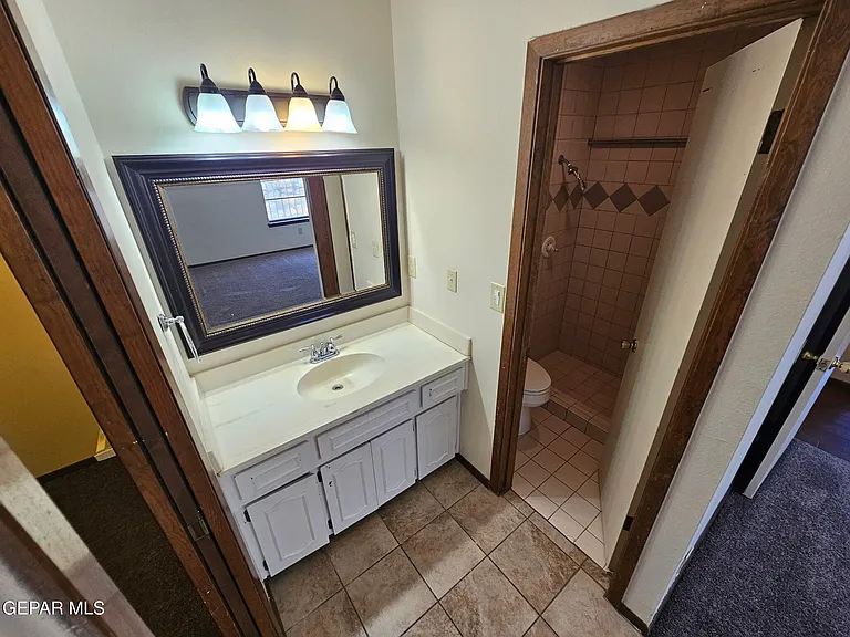 10604 Pleasant Hill Dr — Photo 11