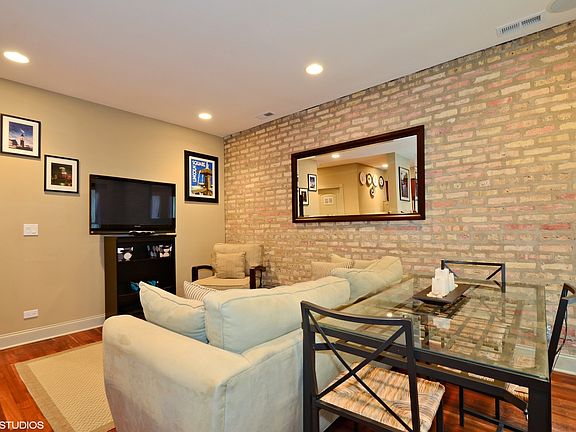 3rd image of 4440 N Damen Ave APT 3E