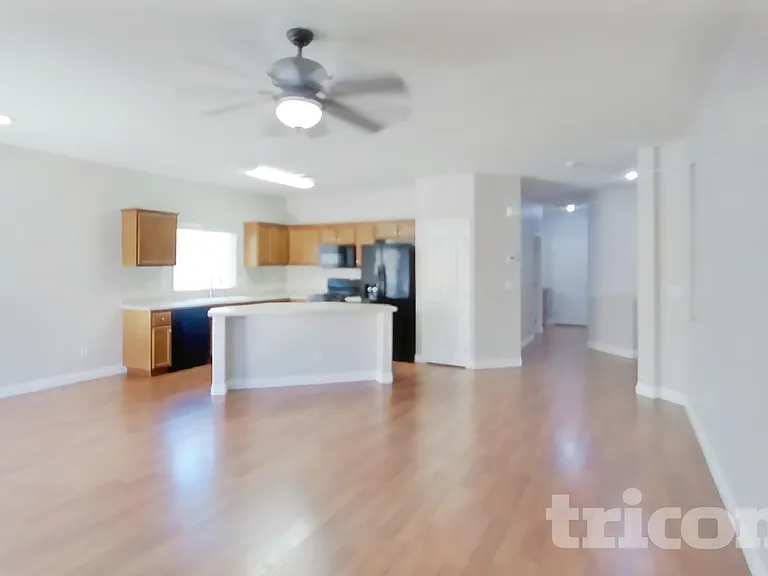 1104 Bistro Bay Ave — Photo 3