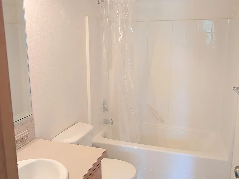 4107 Stonington Ln — Photo 6