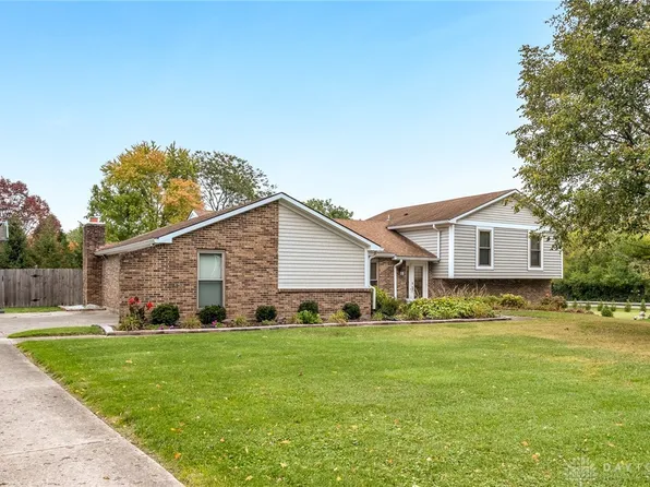 2742 Rhett Dr, Dayton, OH 45434