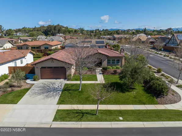 1218 Pistache Ave, Solvang, CA 93463