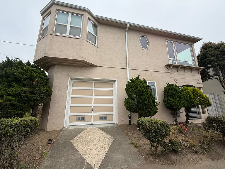 1603 Ortega St #1601 — Photo 23