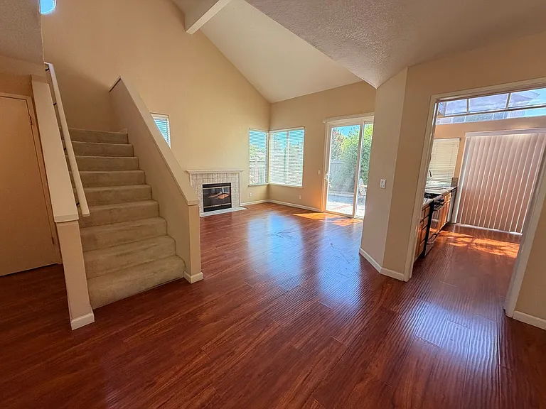 3906 Eilene Ct — Photo 3