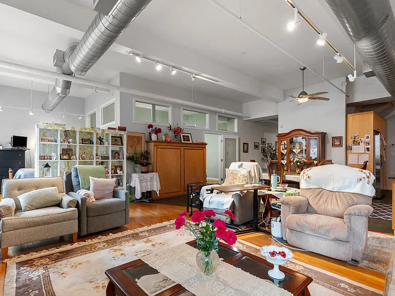1200 Washington St #121 — Photo 7