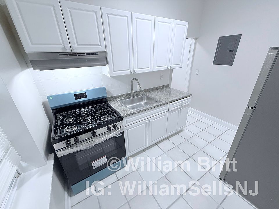 1st image of 6302 Polk St #4D