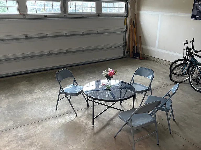 2305 McClouds Sq — Photo 5