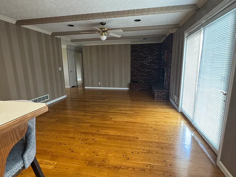 10507 Seatonville Rd — Photo 4