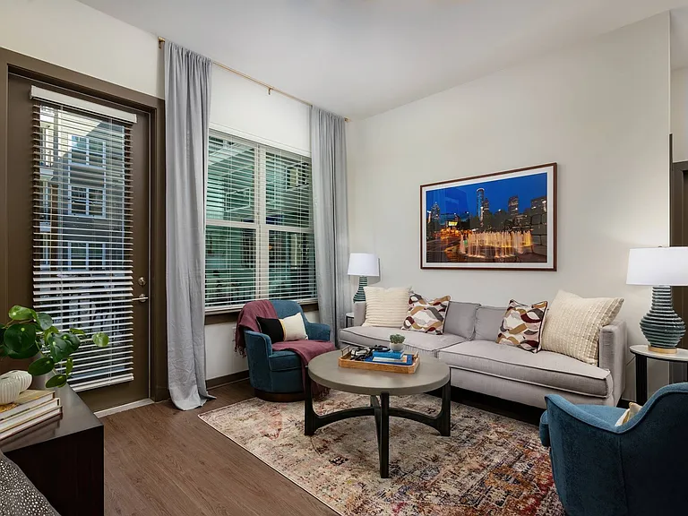 Everleigh Duluth 55+ Active Adult Apartments + — Photo 8