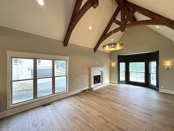 5th image of 2753 Jasmine St #146