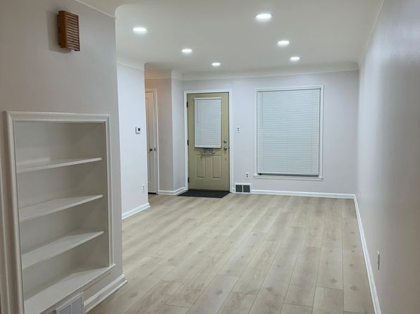 4636 Firestone St APT 24