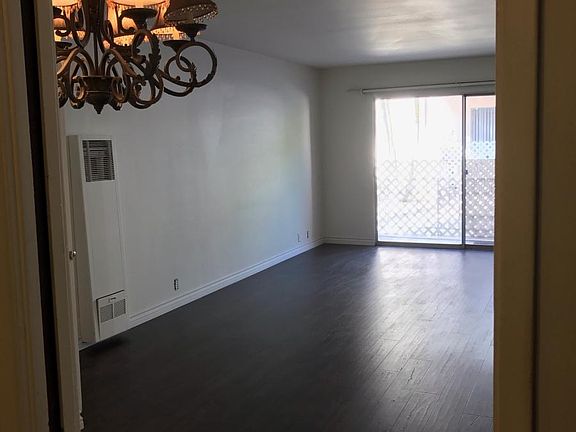 5th image of 516 1/2 S Eremland Dr