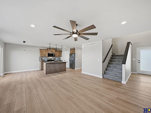 5th image of 8920 Peregrine Rd