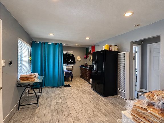 3rd image of 2640 29th Ave