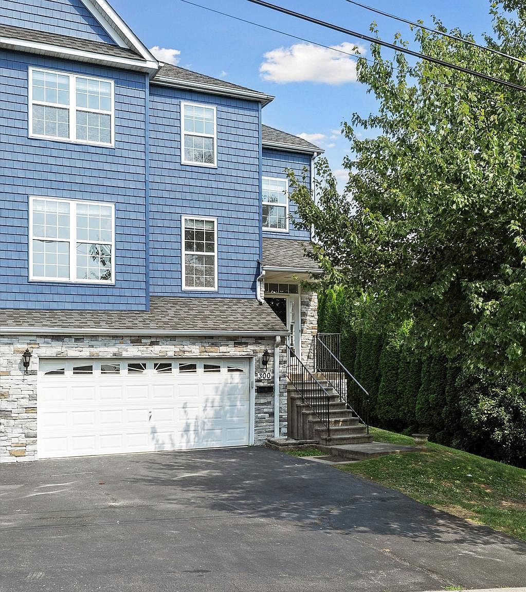 300 Moir Ave, Conshohocken, PA 19428 MLS PAMC2082806 Zillow