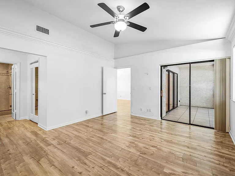 206 Congressional Way #206 — Photo 23