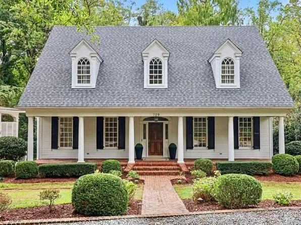 709 Runnymede Rd, Raleigh, NC 27607