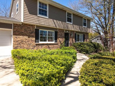 11351 North Glenwood DRIVE, Mequon, WI, 53097
