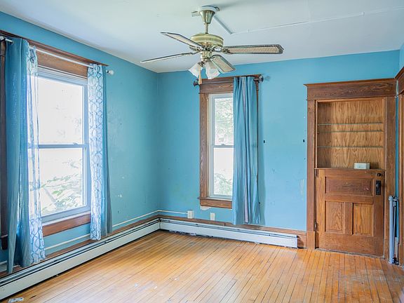 3rd image of 436 Park St