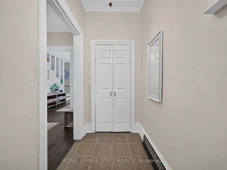 171 Emerald St S — Photo 8