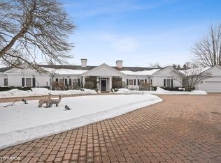 1211 Meadows Rd, Geneva, IL 60134