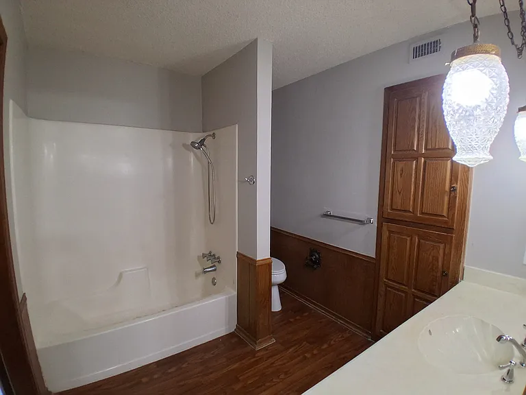 2802 S Fielder Rd #A — Photo 8