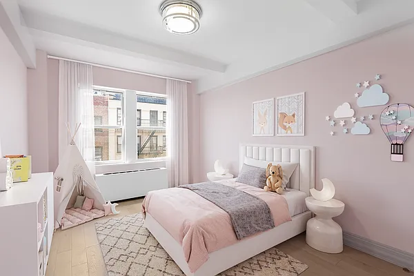 Sold by Reuveni LLC | media 25