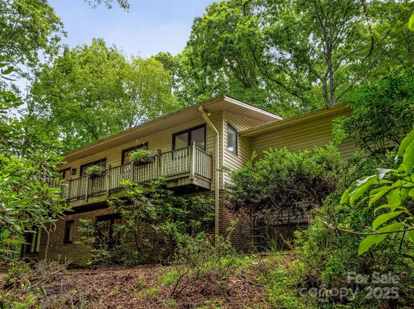 1026 Campbell Dr, Pisgah Forest, NC 28768