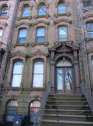 Exterior Front Entry