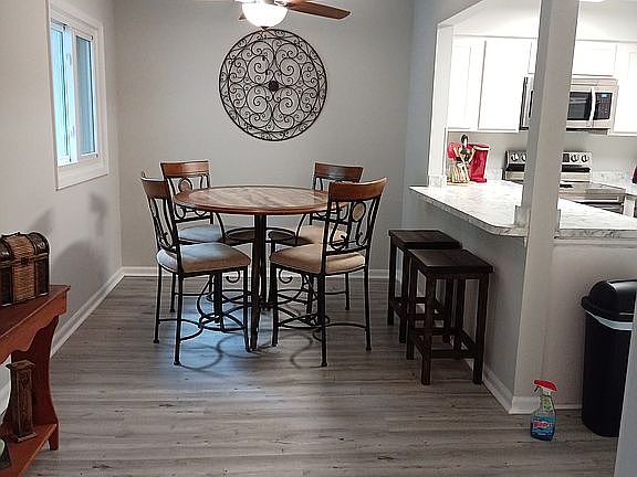 4th image of 10301 N Kings Hwy APT 10-4