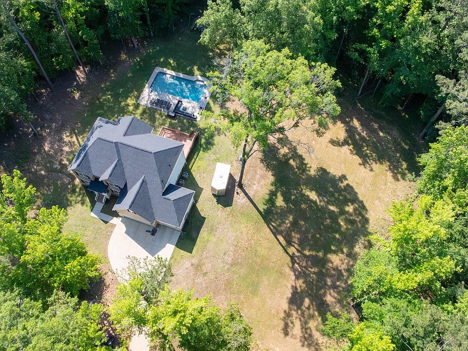 1st image of 3013 Hood Rd