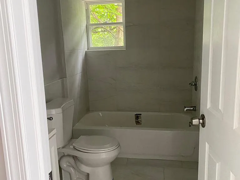 532 Brinton St #2 — Photo 14