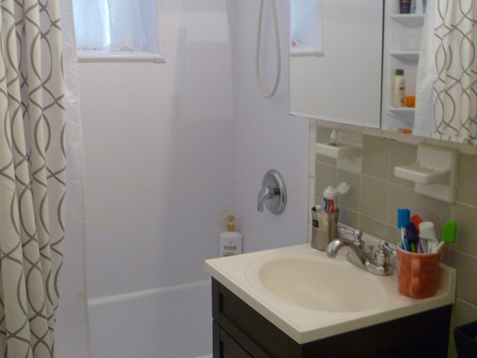 1st image of 7 4th St APT 2F