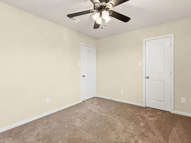 6131 Carpenters Cove Ln — Photo 25