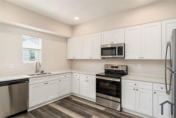 1st image of 2085 Avalon Pl #1