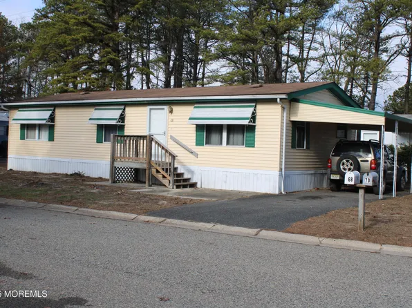 68 Beaver Avenue, Whiting, NJ 08759