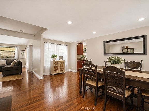 5th image of 408 S Rodilee Ave