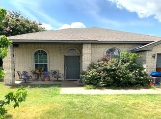 402 Graham St, Waxahachie, TX 75165