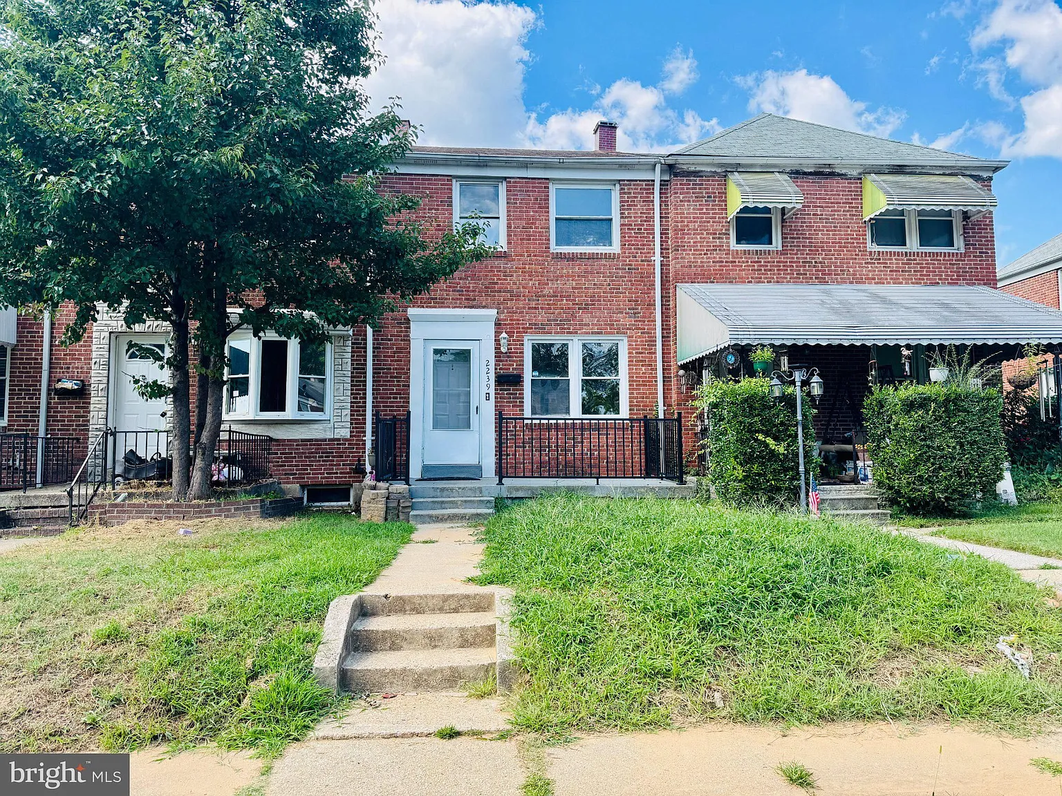3 bed, 1.5 bath, 1474 sqft, $2,000 — Photo 1