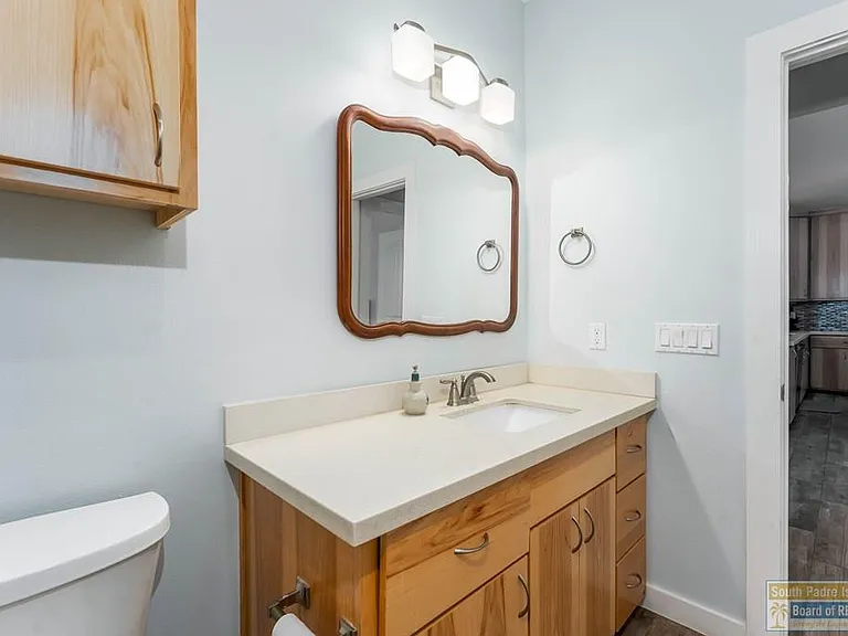 133 Oleander Dr — Photo 27