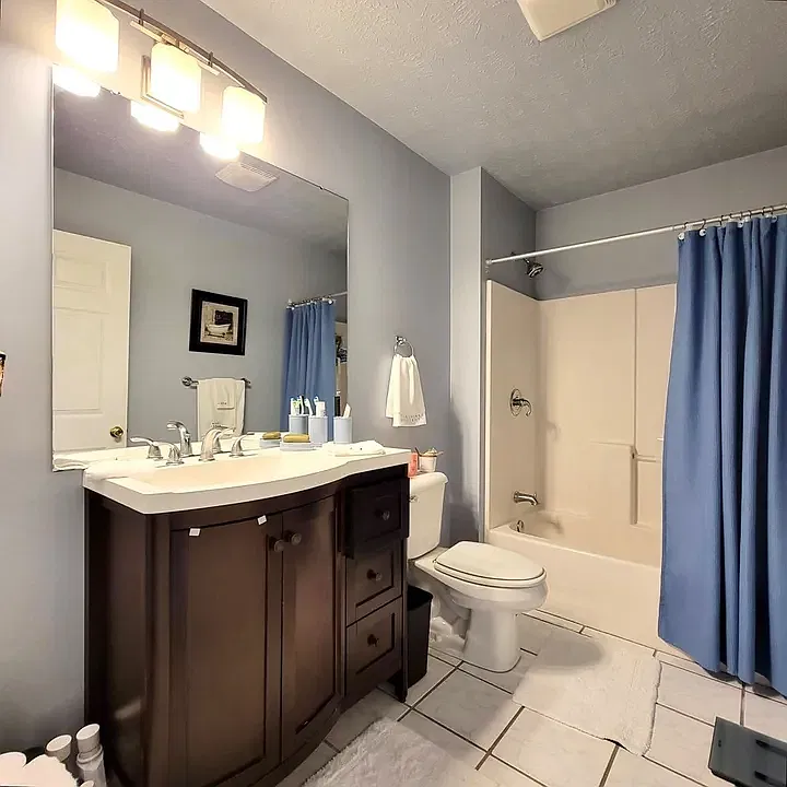 2 bed, 1000 sqft, $1,700 — Photo 2