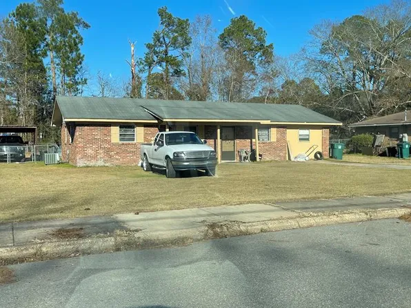 111 Biscayne Dr, Eufaula, AL 36027