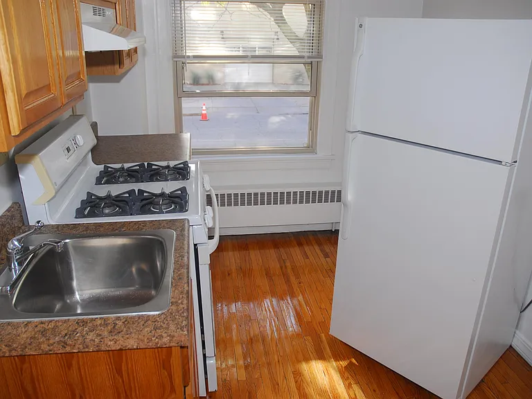 1130 Parkerapartment #212 — Photo 4