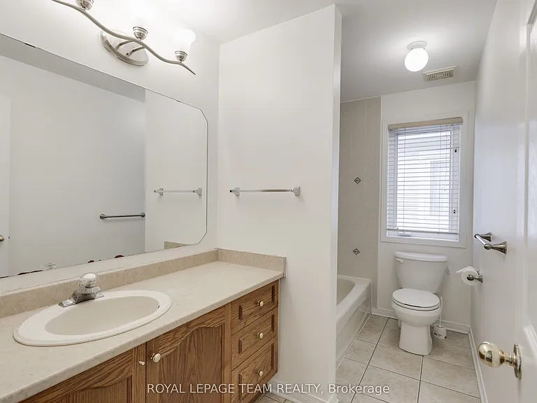 35 Norgold Cres — Photo 40