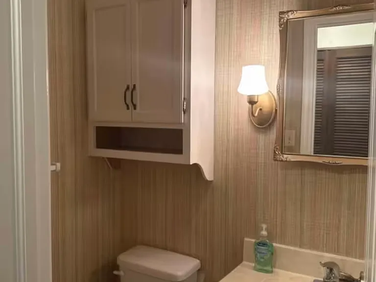 1016 E Commons Dr — Photo 12