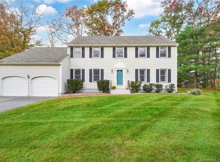 76 Duxbury Ln, Glastonbury, CT 06033