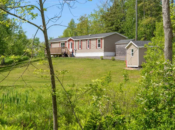 11 Shore Ln, Pictou, NS B2H 5C4