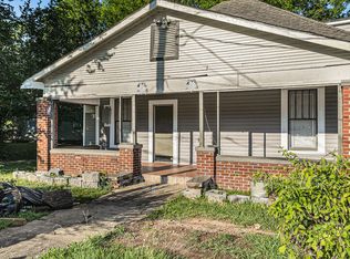 104 Henley St, Midfield, AL 35228